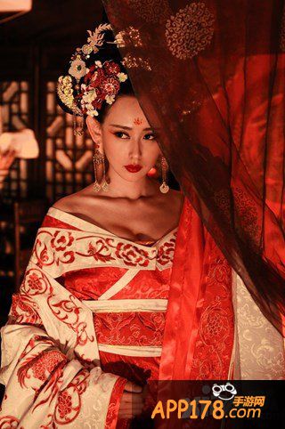 乌鸦COS 男版《武媚娘传奇》惊艳组图