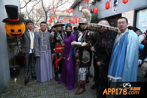 领奔驰大奖享熊猫火锅 蜗牛年会精彩花絮
