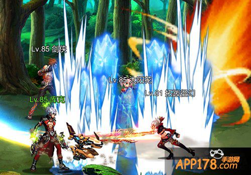 众明星主播陪你玩转《新英雄之剑》