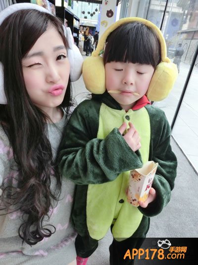 口袋侏罗纪辣妈萌娃cos恐龙