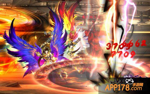 全民狂斗 《格斗江湖》超屌跨服战即将来袭