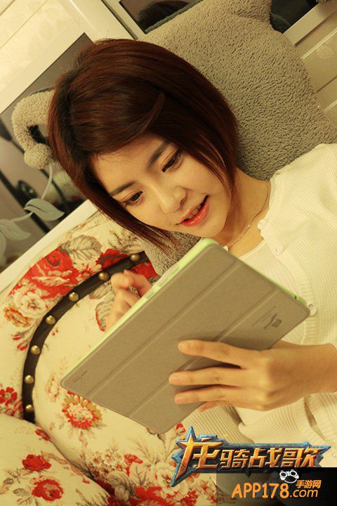 《龙骑战歌》先锋体验北京站 玩家望女角色多添加衣物