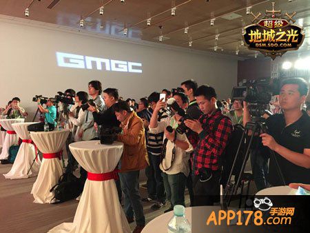 超级地城之光测试