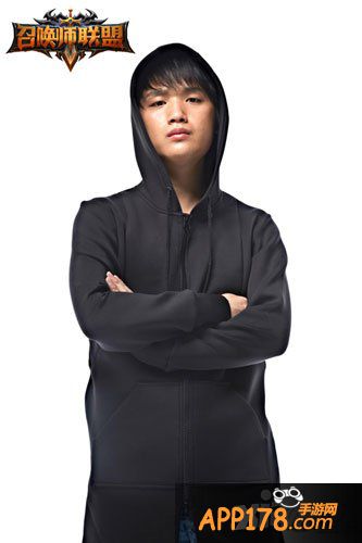 召唤师联盟二珂