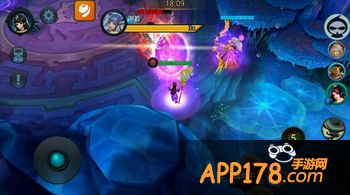 手控铁扇先拉出一只小海若