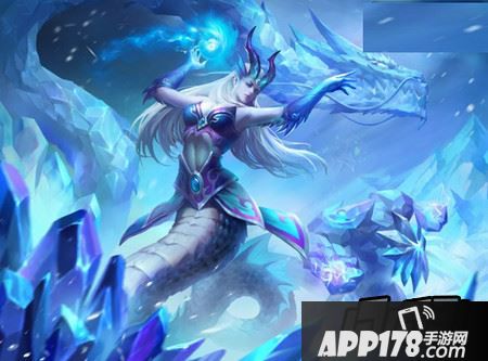 召唤女王——万圣龙女