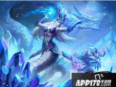 万圣龙女如何出装？