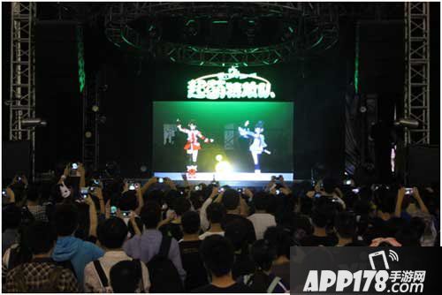 乖离性百万亚瑟王