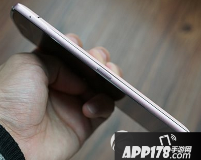 美图v4怎么样 美图手机v4评测7