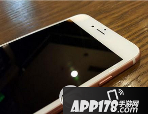 iphone6s plus黑屏打不开怎么办 苹果6s plus黑屏没反映处理方法