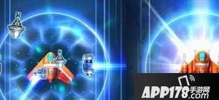 全民飞机大战关羽搭配黄金之星还是月兔？