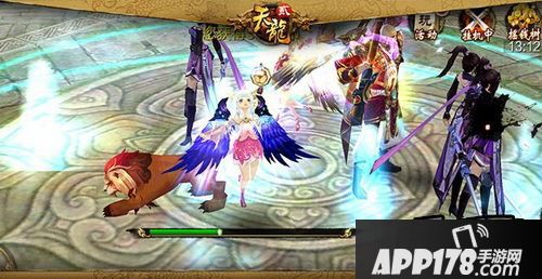 神翼配萌妹，大写的可爱!