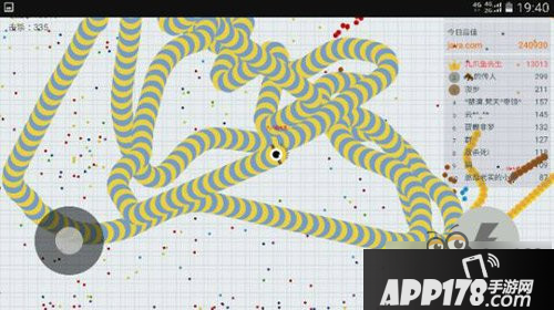 贪吃蛇大作战光点和尸体的取舍问题分析