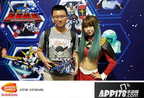 sd敢达强袭战线玩法