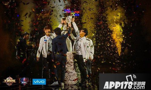 王者荣耀KPL秋季赛冠军出炉 QGhappy勇夺三冠王