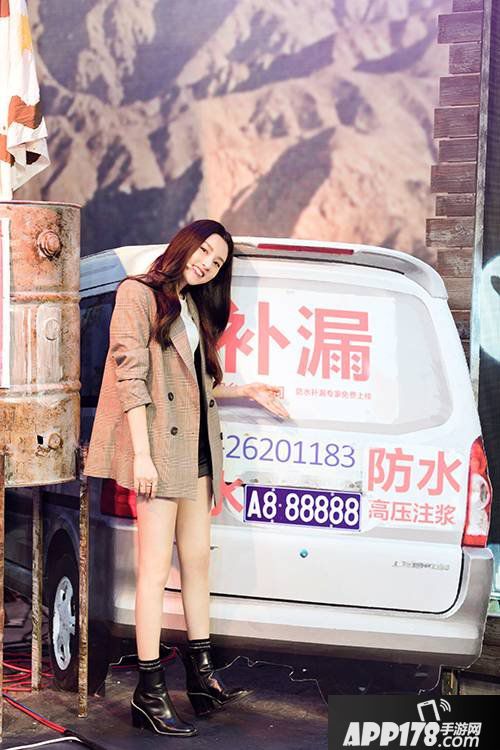 荒野行动新版主题大厅上线 樱花主题大厅樱花漫天