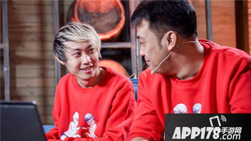 炉石传说双人现开赛新年篇次日战报 王师傅啦啦啦成功晋级