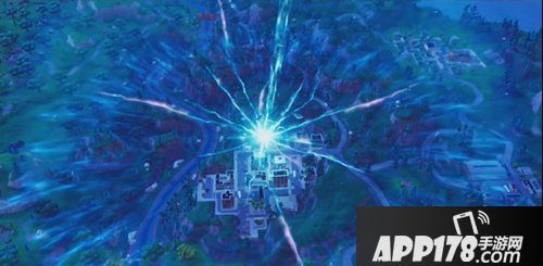 堡垒之夜手游火箭升空 天空崩裂引巨变！