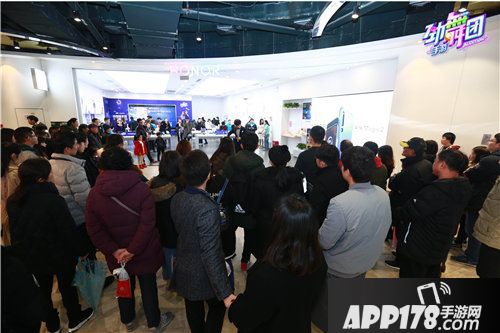 劲舞团手游荣耀v20线下主题店活动