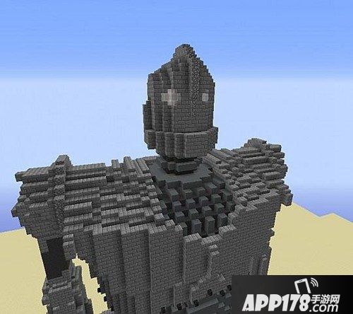 我的世界巨人作品盘点 身材最高能站在基岩上