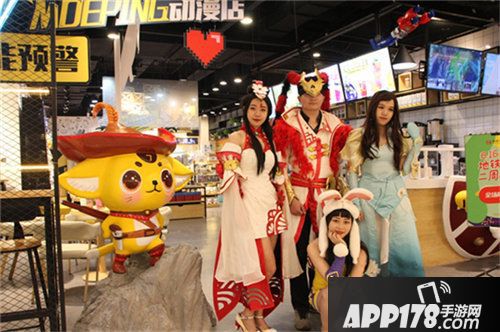 梦三国手游电竞奶茶强强联动