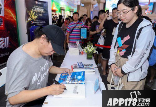 王者荣耀峡谷开放日cj落幕