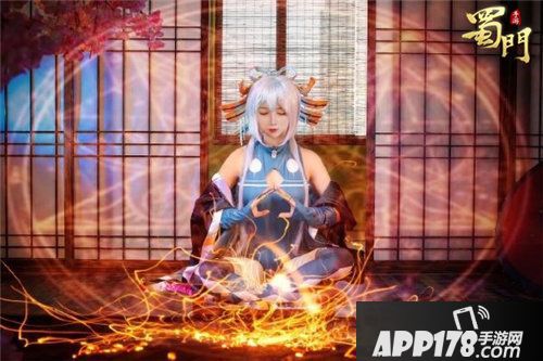 蜀门手游洛天依绝美cos集锦