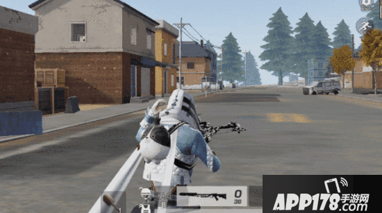 荒野行动冷兵器盘点 落地没枪时必备武器