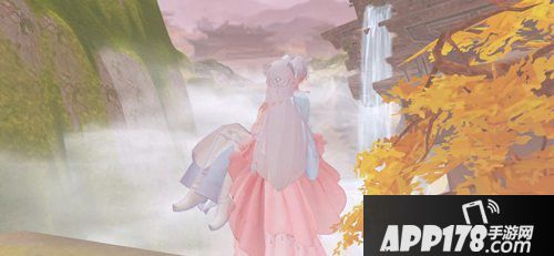 天下手游满屏红衣美人暴击