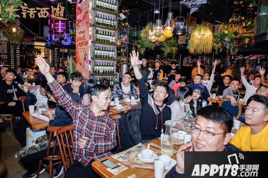 大话西游手游时光巡礼包头站兄弟再聚首 降温也挡不住的热情