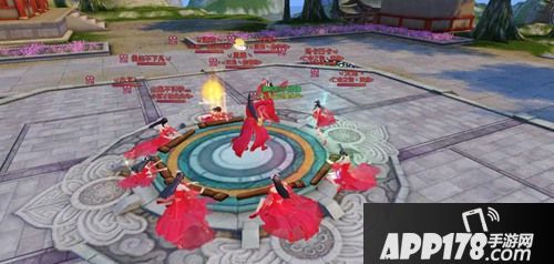 《天下》手游满屏红衣美人上演美丽暴击