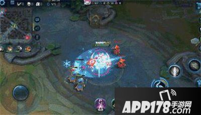 西门飞雪技能是什么