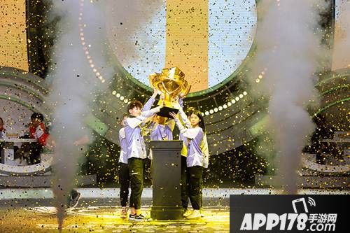 FW新王降临 2019《球球大作战》BPL冬季赛冠军诞生