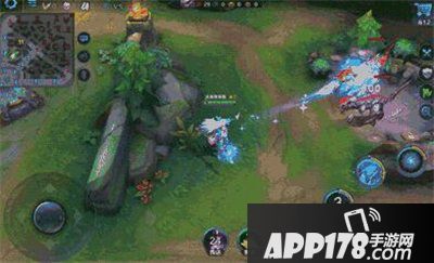 英魂之刃口袋版冰雪女王技能是什么