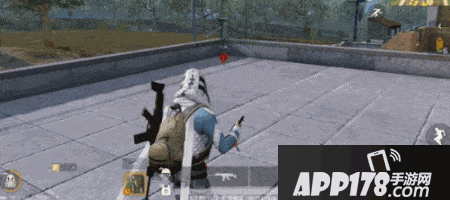 荒野行动投掷物伤害范围和衰减分析