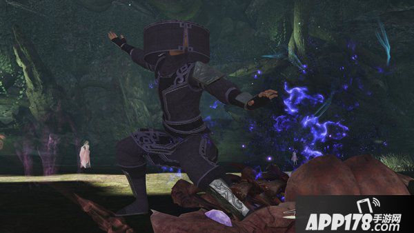 《古剑奇谭OL》“山海飞花”全新秘境“难解心魔”，竟然潜藏上古神兽