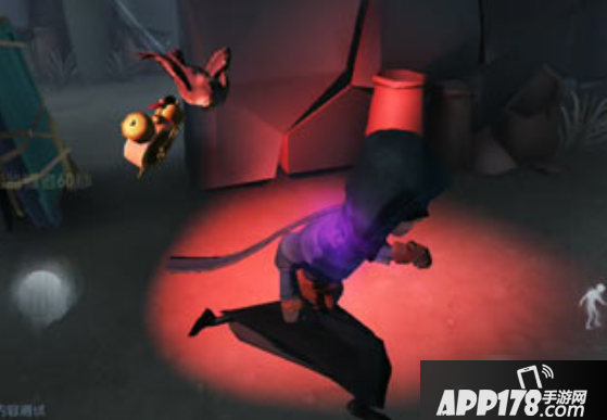 《第五人格》先知怎么玩 先知遛鸟操作技巧