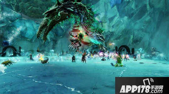  SAN区餐已到 ，请大家到T2大门口旁边领取哦！