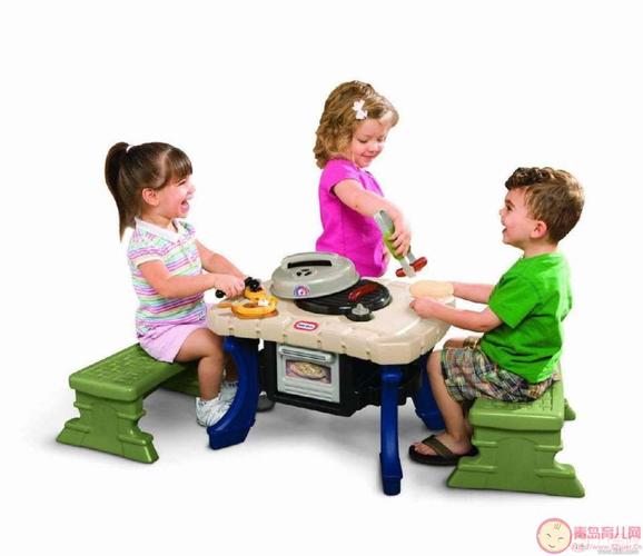 一岁小朋友玩的游戏有哪些（一岁宝宝玩的游戏有哪些）