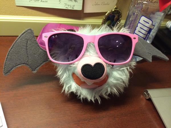 《口袋妖怪》角色玩偶眼镜照赏析(13)