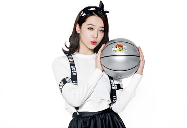 F(x)代言《自由篮球》宣传照(9)