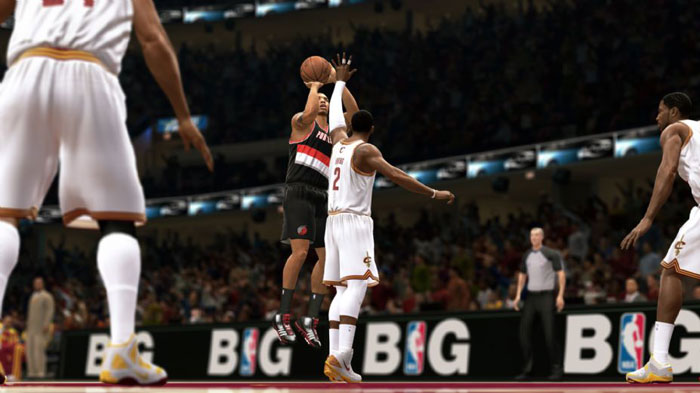 体育竞技游戏《NBA Live 14》截图(3)