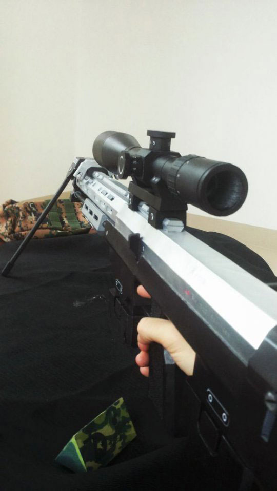 手工大神《使命召唤》逼真纸膜手枪赏析(16)