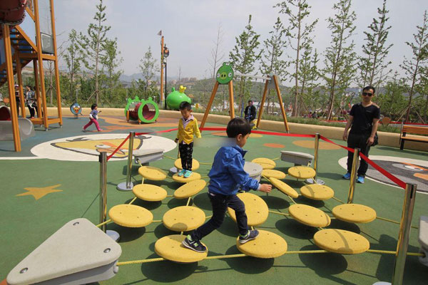 《愤怒的小鸟》主题公园图赏(14)