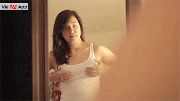 当妹纸们一个人的时候在做什么搞笑GIF(2)