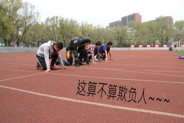 微博趣图 超强粉丝COS一个人的复联(14)