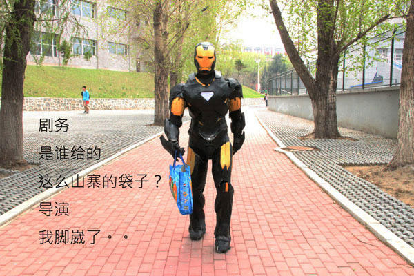 微博趣图 超强粉丝COS一个人的复联(8)