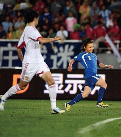 网友恶搞乌贼刘乌兹别克球衣搞笑图片(8)