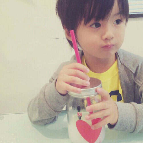 小正太萌娃男版奥莉私照赏(17)