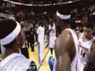 球场上那些令人啼笑皆非的搞笑gif(3)